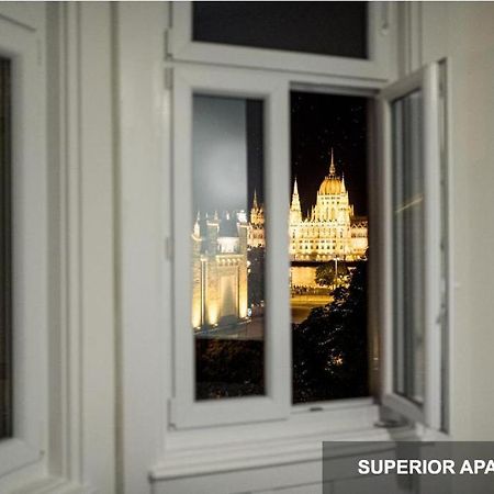 Bpr Agathe Elegant Suite With Parliament View Budapeste Exterior foto